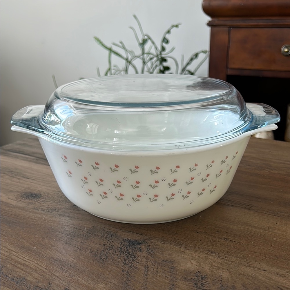 Vintage Pyrex England Laura Ashley Tulip Casserole Serving Dish With Lid rare 9´